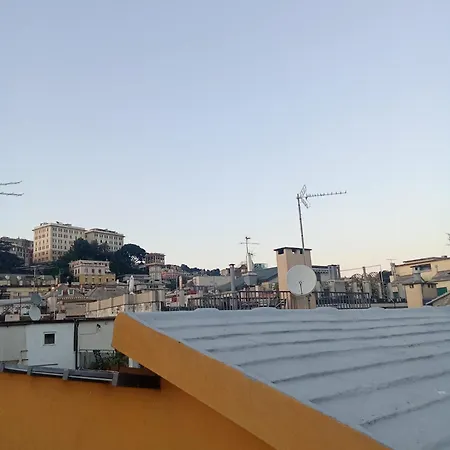 House Deck 33 Appartamento Genova